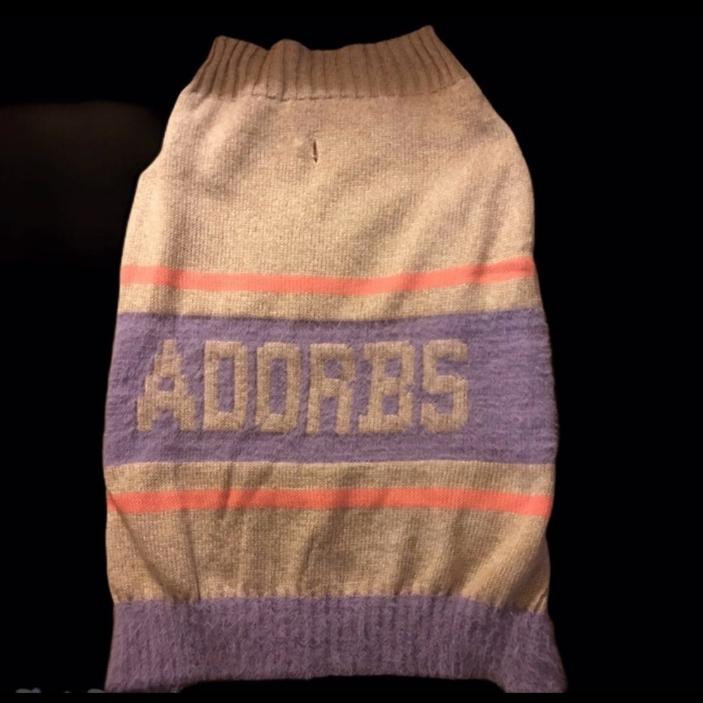 Dog (female) ADORBS winter sweater sz M